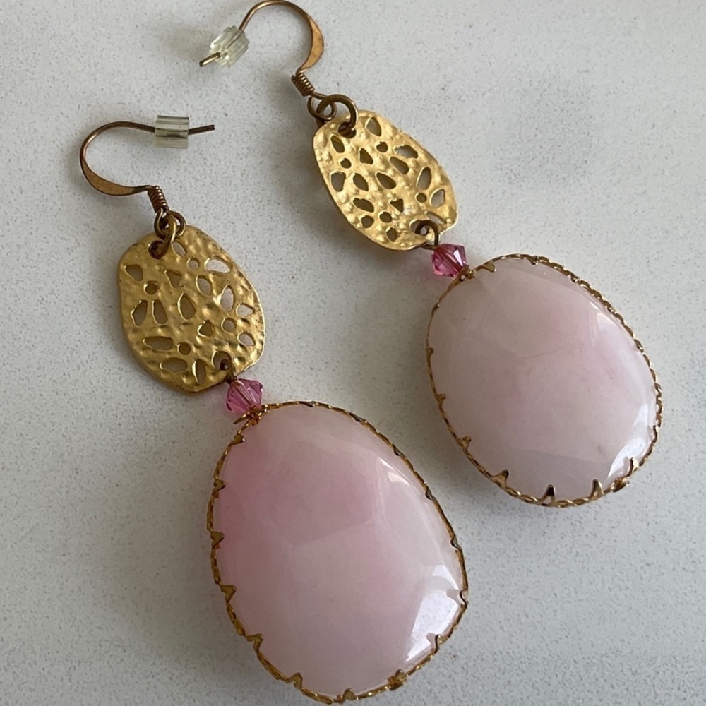 Elegant Pink and Gold Dangle Earrings - Picture 1 of 1